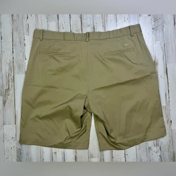 Nike Golf Shorts Men Size 40 Tan Polyester Blend 11” Inseam - Picture 8 of 10